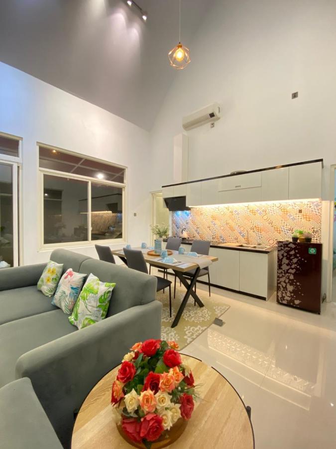 Karabineri Private Pool Jogja Villa Ngaglik المظهر الخارجي الصورة